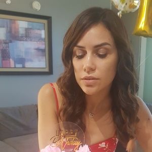 Meet your Posher, Mariely